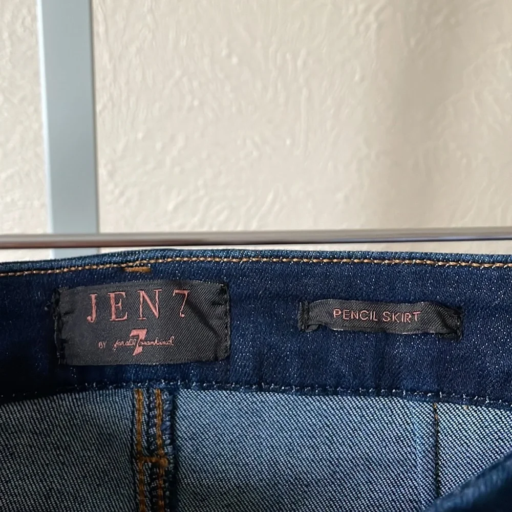 Gen7 for all mankind button down dark wash denim pencil skirt - Picture 9 of 11